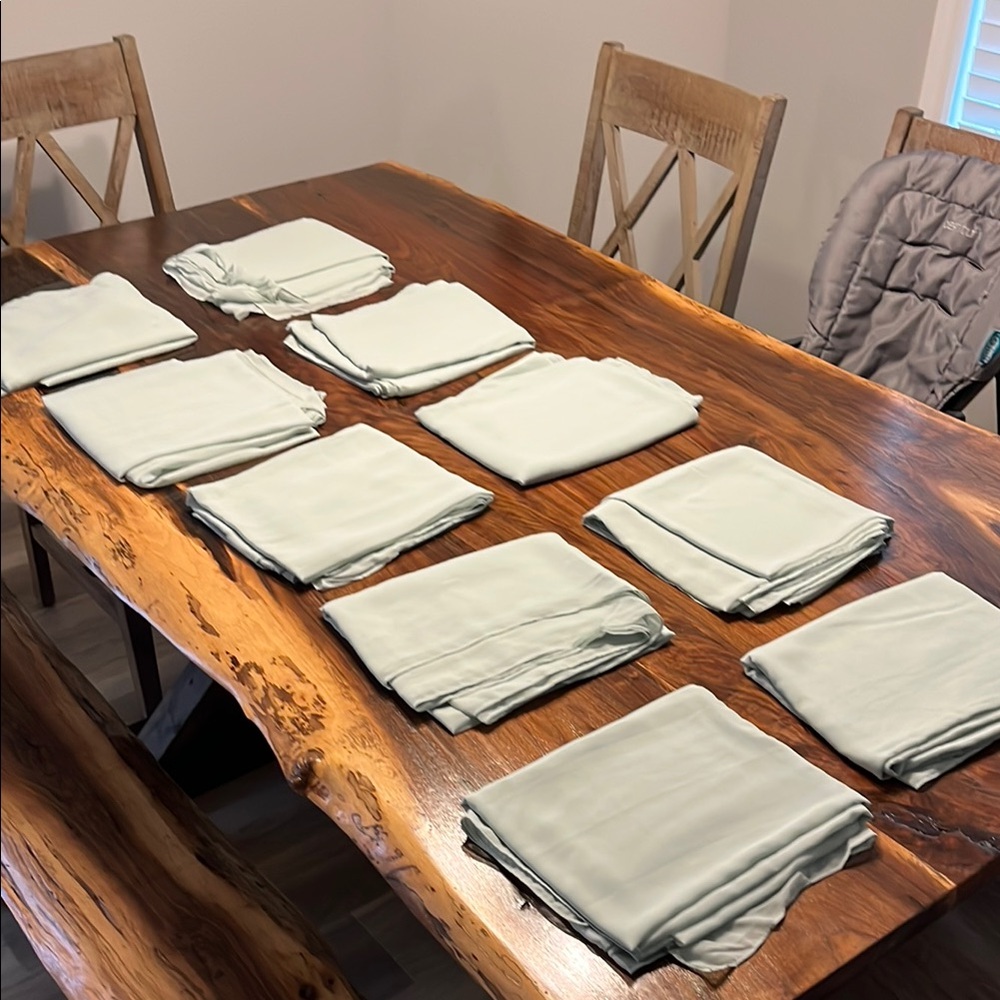 Light green sheer table runners